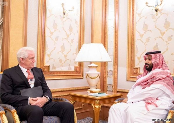 سمو ولي العهد يلتقي رئيس شركة أكور لاستعراض أوجه الاستثمارات