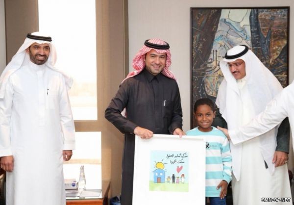 وزيرا الإسكان والعمل والتنمية الاجتماعية يشاركان (أصدقاء) و(التنموي) تسليم المساكن للاعبين القدامى وأسرهم