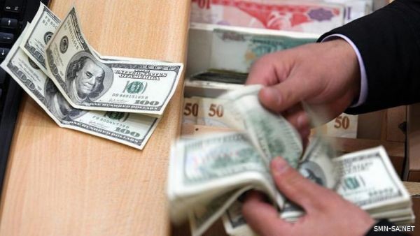 الدولار ينزل لليوم الثاني بفعل تنامي الرهانات على خفض الفائدة الأمريكية