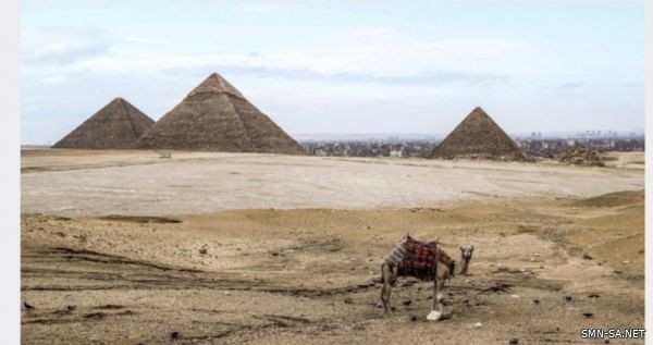 ضمن المظاهرات البريطانية ضد العنصرية دعوات لتدمير الأهرامات المصرية ..!