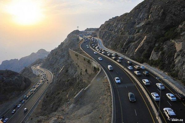 صيف السعودية" يُميط اللثام عن أشهر المواقع السياحية في المملكة
