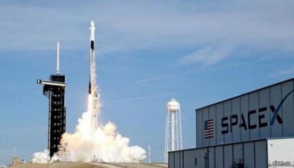 الكبسولة "سبيس أكس دراغون" تسلم شحنة جديدة إلى محطة الفضاء الدولية