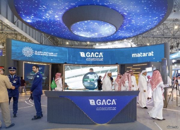 "الطيران المدني" يستعرض تمكين القطاع للابتكار والاستدامة في معرض دبي للطيران ٢٠٢٣