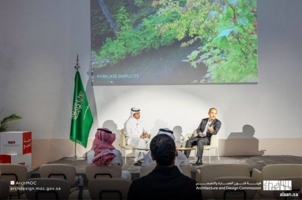 فنون العمارة والتصميم تناقش في "حديث المربع" فن الخط الطباعي العربي