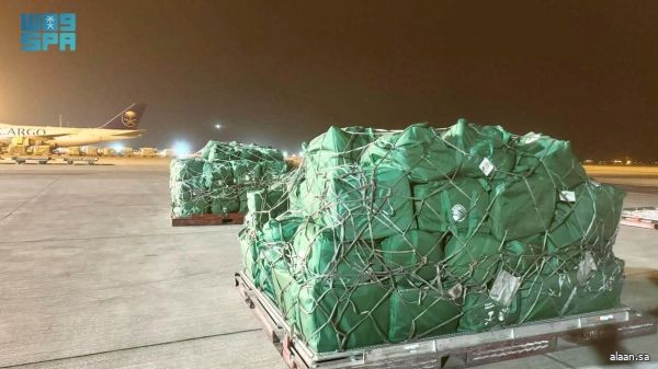 الجسر الجوي الإغاثي السعودي إلى لبنان يتواصل بمغادرة الطائرة الإغاثية الـ 27