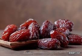 بأكثر من (1.9) مليون طن.. التمور السعودية تتصدر المشهد الغذائي في رمضان بالمملكة والعالم