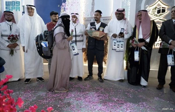 بدء وصول طلائع رحلات الحجاج إلى مطار الأمير محمد بن عبدالعزيز الدولي بالمدينة المنورة