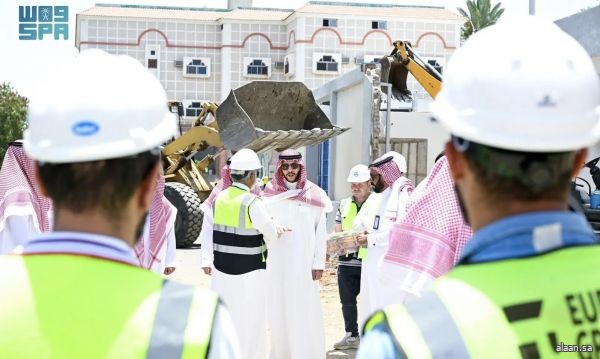 سمو محافظ الطائف يتفقّد أعمال توسعة شارعي شهار والستين سمو محافظ الطائف يتفقّد أعمال توسعة شارعي شهار والستين