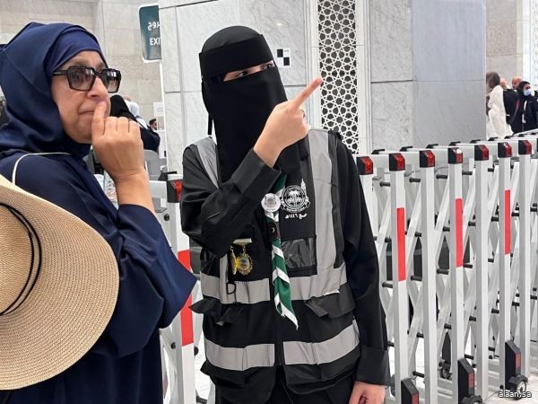 355 من فتيات الكشافة يشاركن في تنظيم الحشود بالمسجد الحرام 355 من فتيات الكشافة يشاركن في تنظيم الحشود بالمسجد الحرام