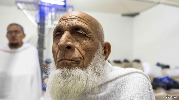 الحاج الباكستاني "حبيب الله" ينتظر الحج منذ 63 عامًا الحاج الباكستاني "حبيب الله" ينتظر الحج منذ 63 عامًا