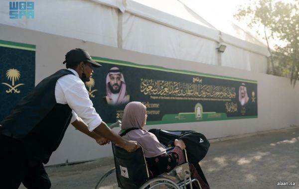 خدمات متواصلة ورعاية شاملة لضيوف برنامج خادم الحرمين الشريفين في عرفات