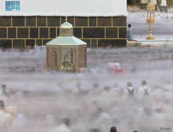 في أجواء إيمانية وخدمات متكاملة .. ضيوف الرحمن يؤدون طواف الإفاضة في أجواء إيمانية وخدمات متكاملة .. ضيوف الرحمن يؤدون طواف الإفاضة