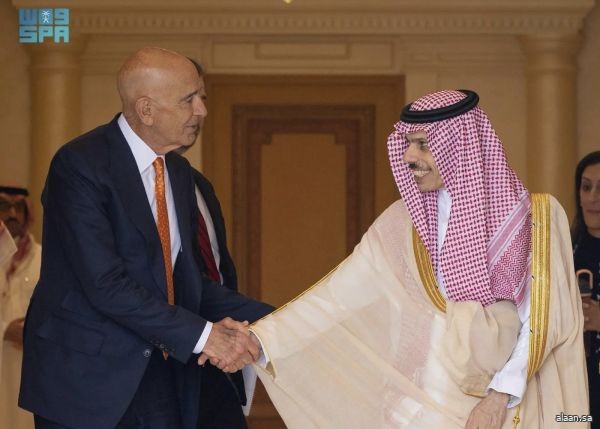 سمو وزير الخارجية يستقبل المبعوث الأمريكي إلى سوريا سمو وزير الخارجية يستقبل المبعوث الأمريكي إلى سوريا