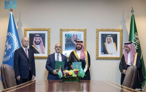 سمو وزير الخارجية يستقبل رئيس مجلس وزراء فلسطين ويوقعان عددًا من مذكرات التفاهم