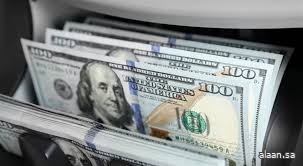 استقرار الدولار مع تركيز الأسواق على قمة أوكرانيا