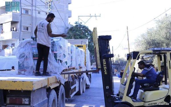 قافلة مساعدات إنسانية سعودية جديدة تصل إلى قطاع غزة