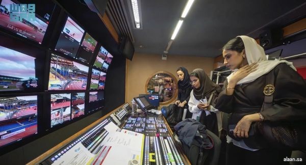 زيارات ميدانية نوعية تثري تجربة المشاركين في مسار "قادة الإعلام"