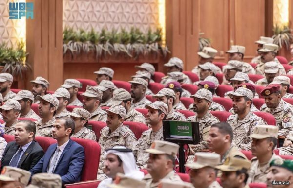 انطلاق فعاليات تمرين "النجم الساطع" في مصر بمشاركة القوات المسلحة السعودية انطلاق فعاليات تمرين "النجم الساطع" في مصر بمشاركة القوات المسلحة السعودية