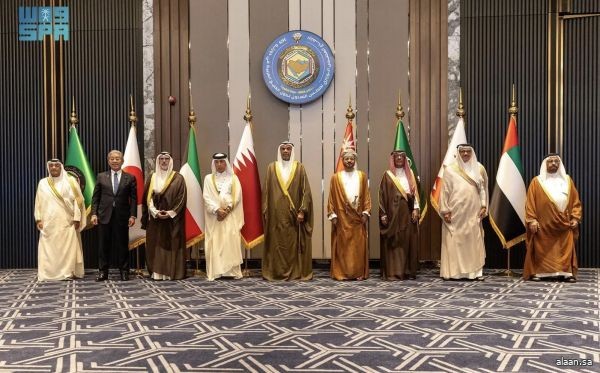 نيابةً عن سمو وزير الخارجية.. وكيل الوزارة للشؤون الدولية المتعددة يشارك في الاجتماع الوزاري الخليجي الياباني