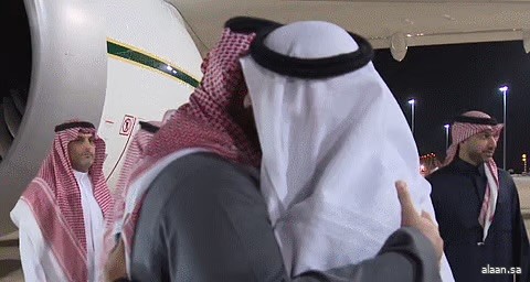 سموُّ رئيس دولة الإمارات العربية المتحدة يغادر الرياض وسموُّ ولي العهد في مقدمة مودعيه سموُّ رئيس دولة الإمارات العربية المتحدة يغادر الرياض وسموُّ ولي العهد في مقدمة مودعيه