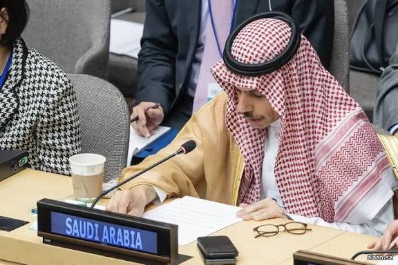 السعودية تُعلن إطلاق "التحالف الطارئ للاستدامة المالية للسلطة الفلسطينية"