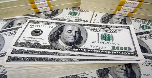 هبوط الدولار قبل صُدور بيانات واحتمال إغلاق الحكومة الأمريكية