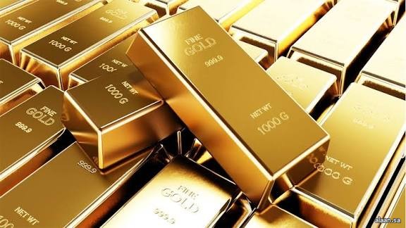 الذهب يتجه إلى ارتفاع قياسي وأفضل أداء شهري في 14 عام