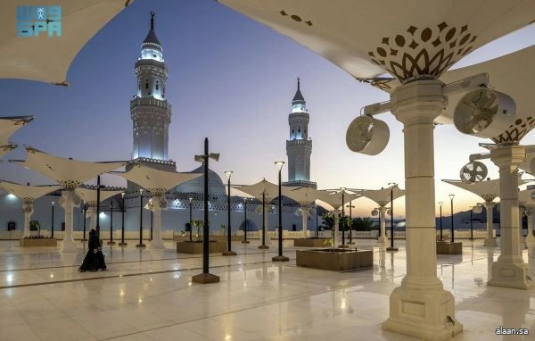 "مسجد ومركز القبلتين الحضاري" بالمدينة المنورة.. تكاملٌ بين العناية الدينية والتطوير العمراني