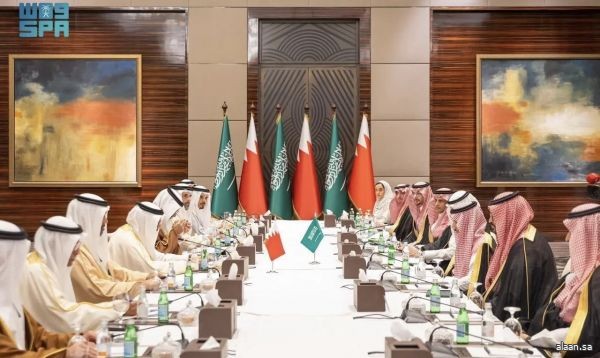 سمو وزير الخارجية يلتقي وزير خارجية البحرين ويترأسان اجتماع اللجنة التنفيذية المنبثقة من مجلس التنسيق السعودي البحريني