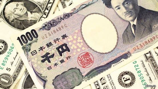 الين يتجه لتسجيل أكبر خسارة أسبوعية في عام واليورو قرب أدنى مستوى في شهرين