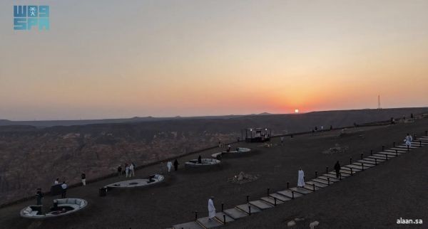 اللياقة البدنية عبر الدراجات الثابتة تشهد تفاعلًا لافتًا في مطل الحرة ضمن فعاليات مهرجان نبض العُلا