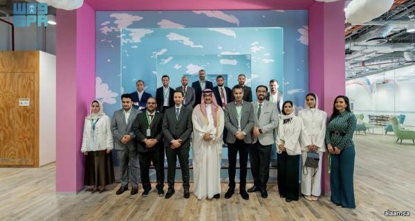 أكاديمية الإعلام السعودية تختتم برنامج "التحوّلات في المشهد الإعلامي العالمي" ضمن مسار "قادة الإعلام" في سنغافورة أكاديمية الإعلام السعودية تختتم برنامج "التحوّلات في المشهد الإعلامي العالمي" ضمن مسار "قادة الإعلام" في سنغافورة