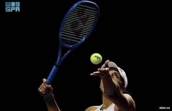 اليوم الثالث من نهائيات رابطة محترفات التنس يشهد مواجهات قوية وأداءً لافتًا