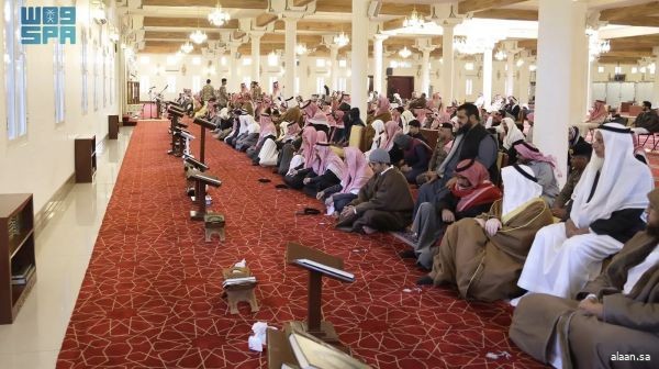 المصلون يؤدون صلاة الاستسقاء في جميع مناطق المملكة