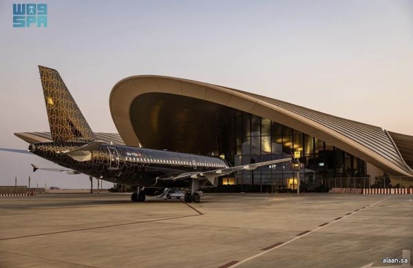 وصول أول رحلة أوروبية مباشرة إلى مطار "البحر الأحمر الدولي"