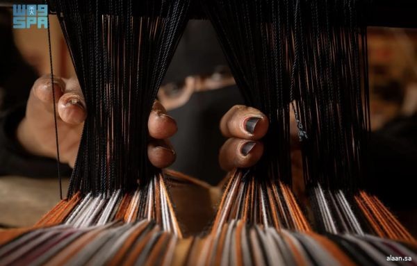 الحرف اليدوية في المملكة.. اقتصاد يتشكل بيد المبدعين ونهضة يقودها "بنان"