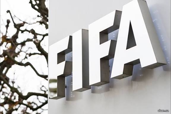 الفيفا يكثف جهوده للتصدي للإساءة عبر الإنترنت