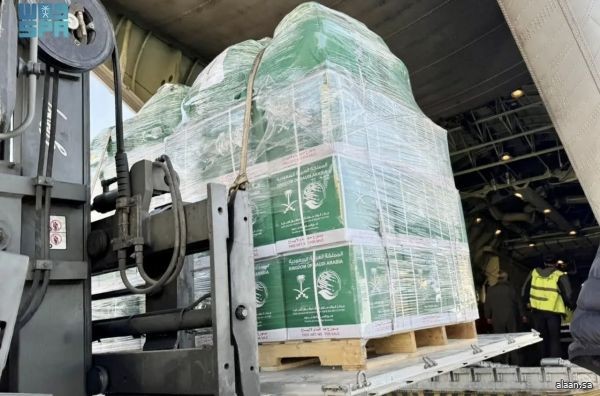 وصول الطائرة الإغاثية السعودية الـ73 لإغاثة الشعب الفلسطيني في قطاع غزة التي يسيّرها مركز الملك سلمان للإغاثة