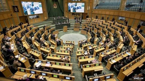 النواب الأردني يُصادق على إعادة فرض الخدمة العسكرية الإلزامية
