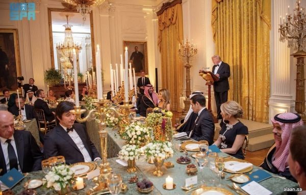 سمو ولي العهد يُشّرف حفل العشاء المقام في البيت الأبيض