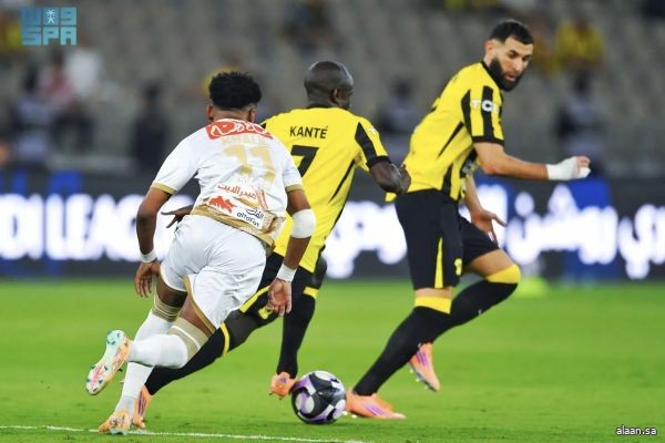 الاتحاد يتغلّب على الرياض في الجولة التاسعة من الدوري السعودي للمحترفين