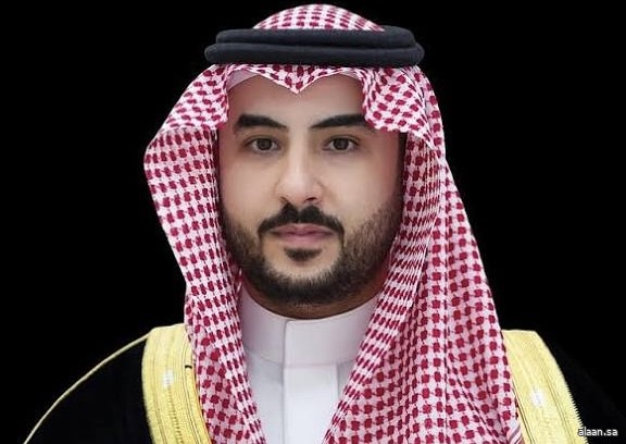 وزير الدفاع يصل دولة الكويت لرئاسة وفد المملكة المشارك في اجتماع الدورة الـ 22 لمجلس الدفاع المشترك لمجلس التعاون لدول الخليج العربية