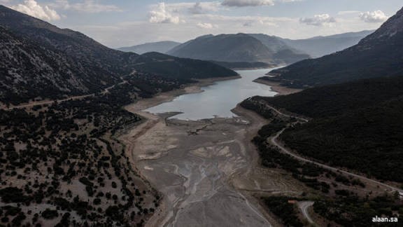 حالة الطوارئ في أثينا وجزيرتين في بحر إيجه بسبب نقص المياه