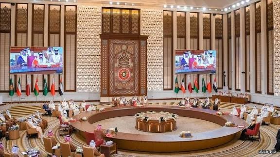 "قمة البحرين" تؤكد التنفيذ الكامل لرؤية خادم الحرمين الشريفين لتعزيز العمل الخليجي المشترك وتشيد بجهود سمو ولي العهد لدعم جهود السلام في السودان