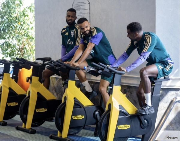 المنتخب السعودي يستأنف تدريباته في قطر بعد الفوز على جزر القمر