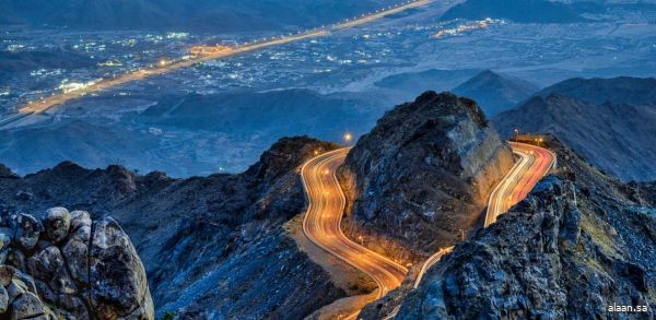 شتاء الطائف.. دفء السمر بين الأودية والجبال