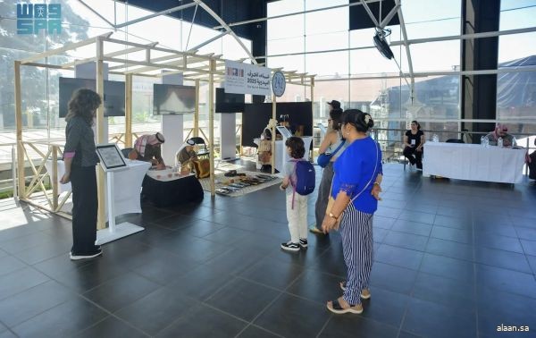 دخلت جامعة شقراء للمرة الأولى ضمن تصنيف الاستدامة العالمي للجامعات 2025 (UI GreenMetric)، محققةً المركز الـ12 محليًا و1106 عالميًا، في إنجاز يؤكد التزام الجامعة بمعايير الاستدامة.  ويؤكد إدراج الجامعة في التصنيف التزامها بتحقيق مستهدفات رؤية المملكة 2030 