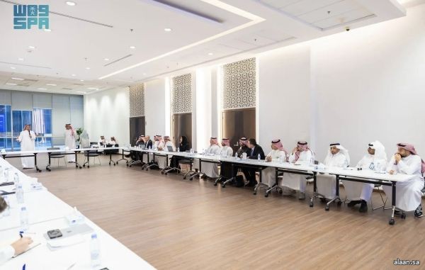 نائب وزير الاتصالات يرأس ورشة عمل مع مطورين ومستثمرين لبحث خطط المملكة في مراكز بيانات الذكاء الاصطناعي