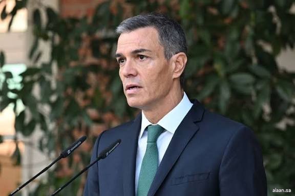 إسبانيا.. سانشيز يدعو إلى "رفع الصوت" لكي لا يُنسى "الوضع المأسوي للفلسطينيين"