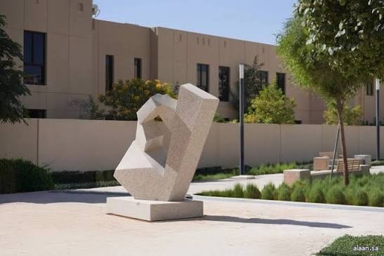 روشن تستضيف منحوتات طويق في واجهة روشن ومجتمع سدرة